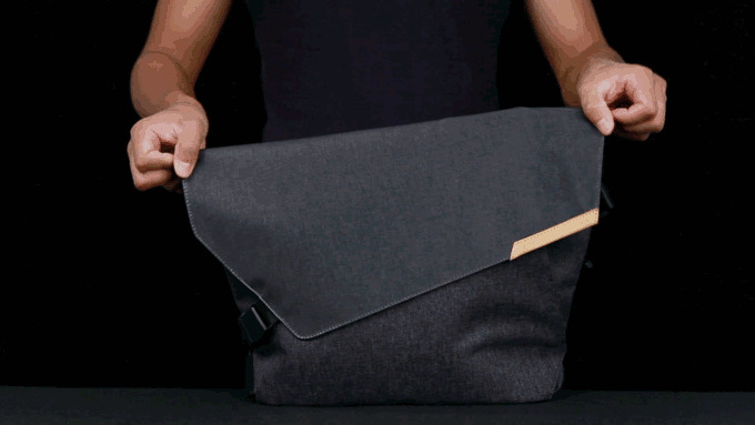 Stylish urban bag for men and women GEO Sling Bag