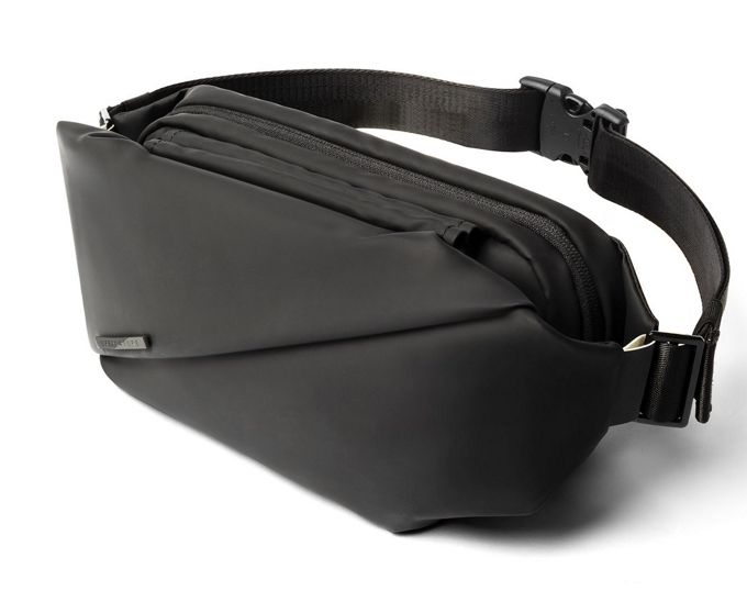 Black Crossbody Bag 3D perspective Radiant R0 NIID